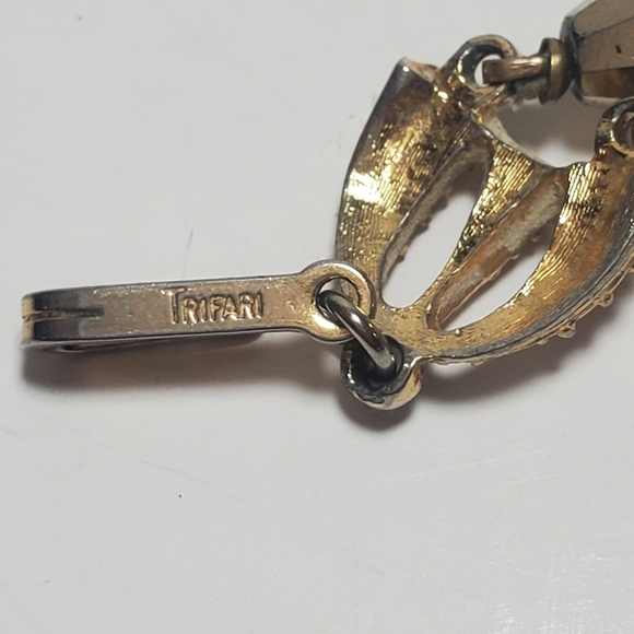 Vintage TRFARI Double Strand Gold Tone Textured and  Faceted Beaded Necklace - Picture 6 of 6